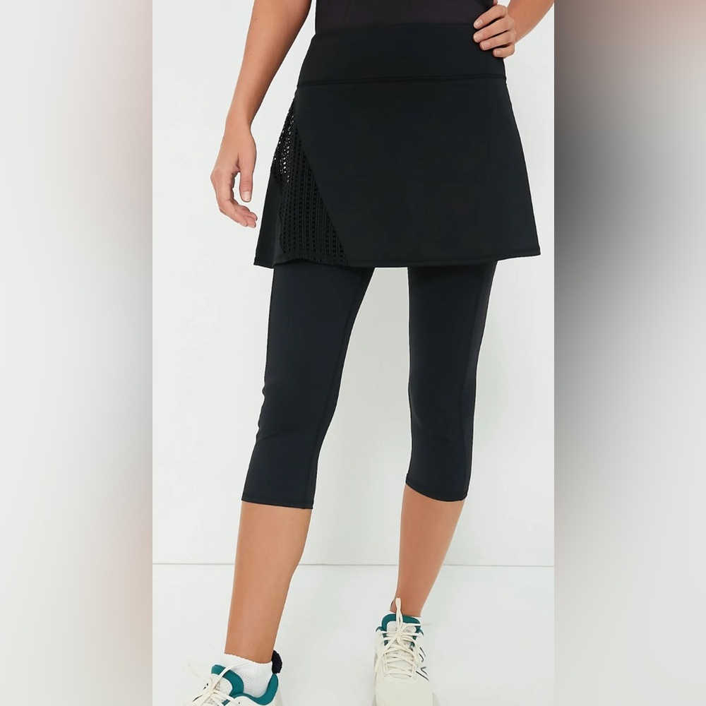 Tuckernuck Black Jesse Skirted Capri. NWOT